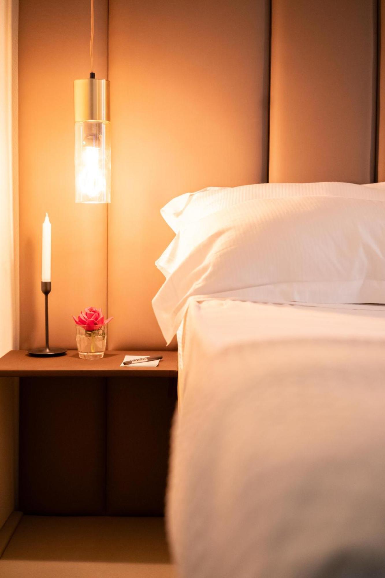 Alma Suites - Il Nido D'Amore ลีวอร์โน ภายนอก รูปภาพ