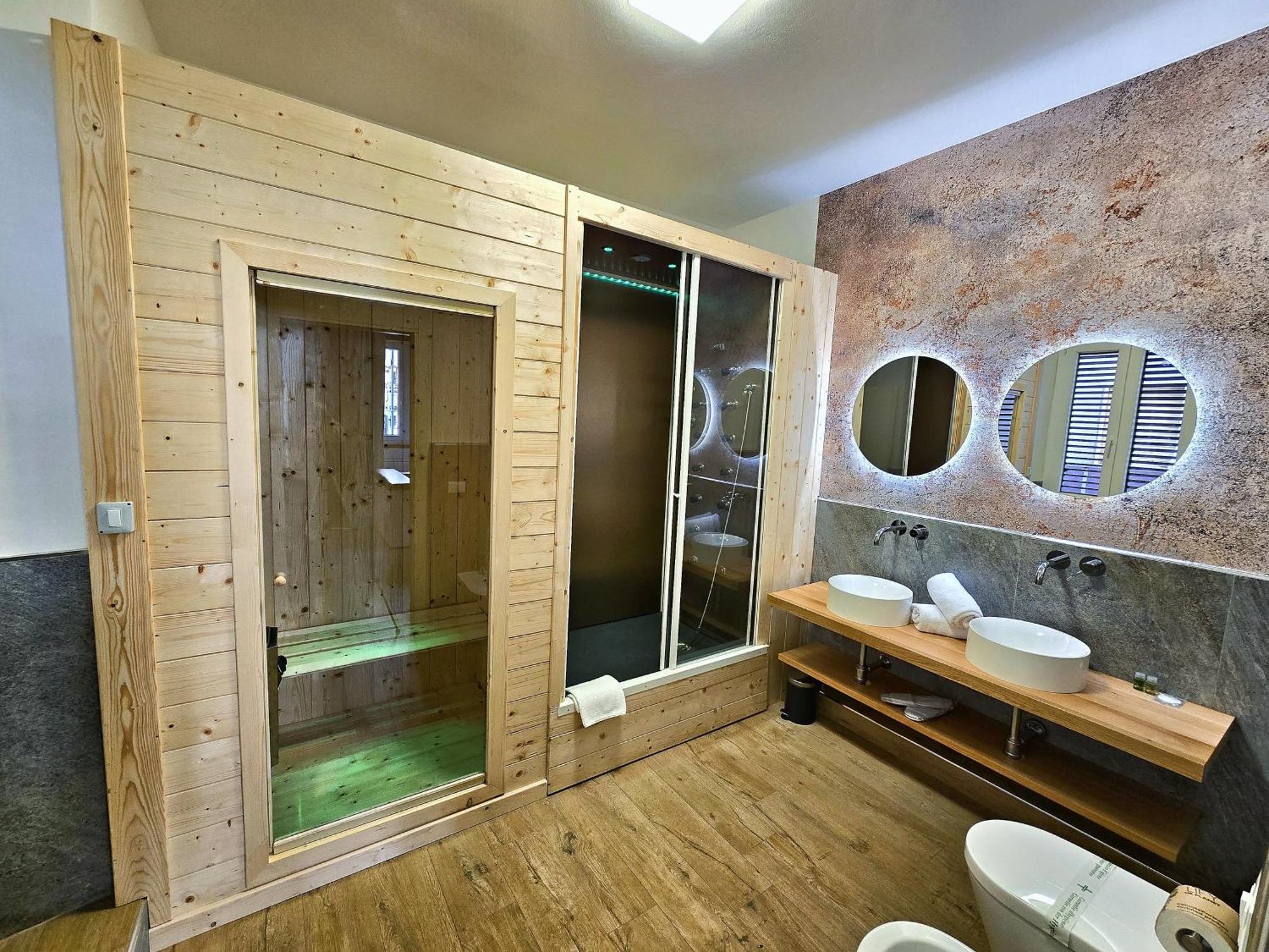 Alma Suites - Il Nido D'Amore ลีวอร์โน ภายนอก รูปภาพ
